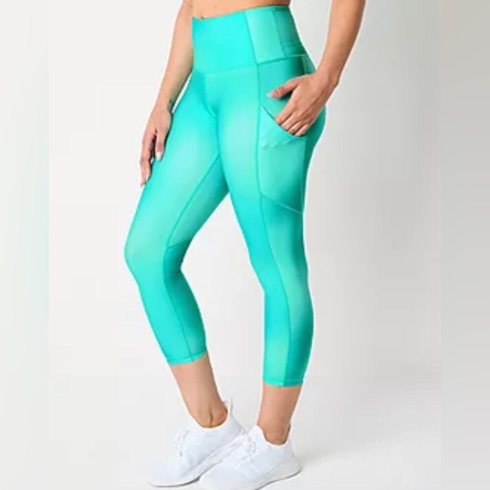 NEW Xersion EverUltra Womens High Rise Quick Dry Cropped Legging. XXL